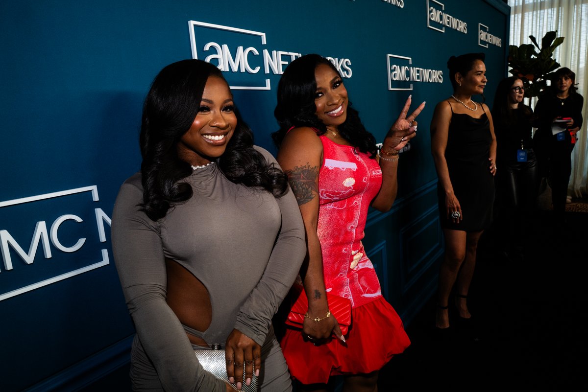 WEtv's tweet photo. #ToyaAndReginae stun in new photos π€©β€οΈβπ₯ https://t.co/ErSShKKU7L