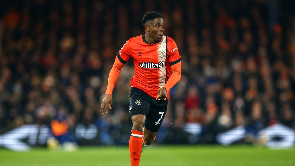 thesoccerdemic's tweet photo. #OnThisDay in 2018 Chiedozie Ogbene made his #EFL debut🙌🏾
⚽️Signed from #LimerickFC he replaced O.Watkins for #BrentfordFC vs #NFFC in the Bees 1-0 win✨️
🌍 @FAIreland's 🇮🇪1️⃣st African-born🇳🇬 int'l has now made 2️⃣0️⃣8️⃣ appearances in English football🔥 #PremierLeague #ITFC #LTFC https://t.co/QgTz2AGoUN