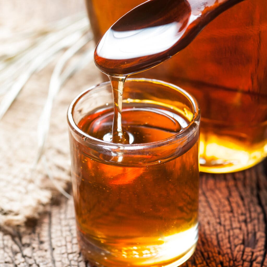 DedayoRoots's tweet image. Natural Remedy for ACNE SCAR 👇 

🌱Take 1-2 teaspoon of lemon juice 🍋 and ½ teaspoon of raw honey 🍯

- Mix well, apply on the affected areas.
- Let it dry and rinse off with water.
- Repeat daily.

#Dédayọ̀Roots #BackToRoots #StayRooted