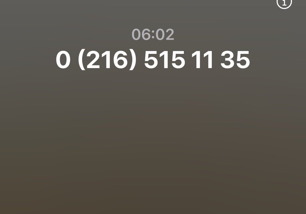 Sıranın en önündesiniz ilk temsilcimiz sizi yanıtlayacak dedikten sonra bu kadar dakika beklememizin sebebi nedir? Belli ki başka müşteri değil zira ilk sıradayım?! <a href="/boyneronline/">Boyner</a> <a href="/BoynerGrup/">Boyner Grup</a>