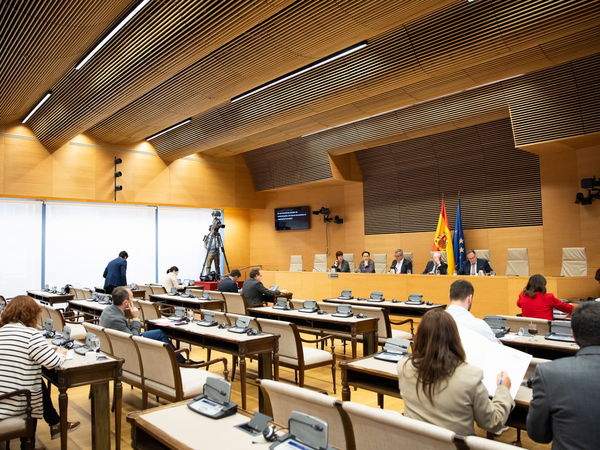 La secretaria general de FP, <a href="/EstherMontAriz/">Esther Monterrubio</a>, ha intervenido en la Comisión de Educación del <a href="/Congreso_Es/">Congreso</a>. 

Allí ha destacado "la valiente apuesta por la Formación Profesional que este Gobierno ha liderado" y que es "un proyecto de país y un éxito de toda la sociedad".