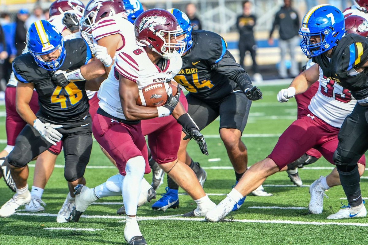 MccallopPj's tweet photo. Blessed to receive offer from Morningside @LonellJr #AGTG https://t.co/n8hmntKksA