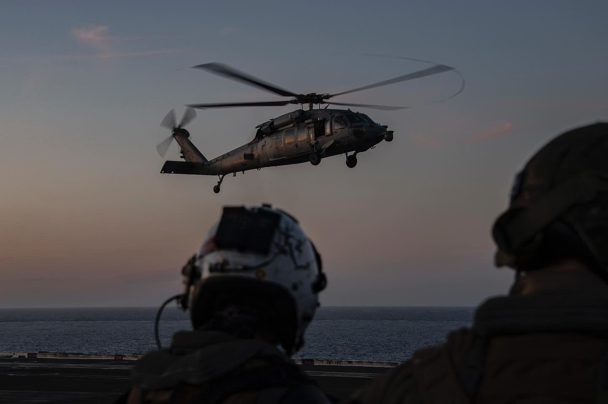 USPacificFleet's tweet photo. Day and night the Abraham Lincoln Carrier Strike Group takes flight📷

📷 by MCSN Nathaly Cruz, MC3 Christian Kibler and MCSB Mario Castro Gamez
#navylethality #usnavy #ussabrahamlincoln #cvn72 #csg3 #forgedbythesea #fleetreadiness #flynavy https://t.co/CbE9uri2cS