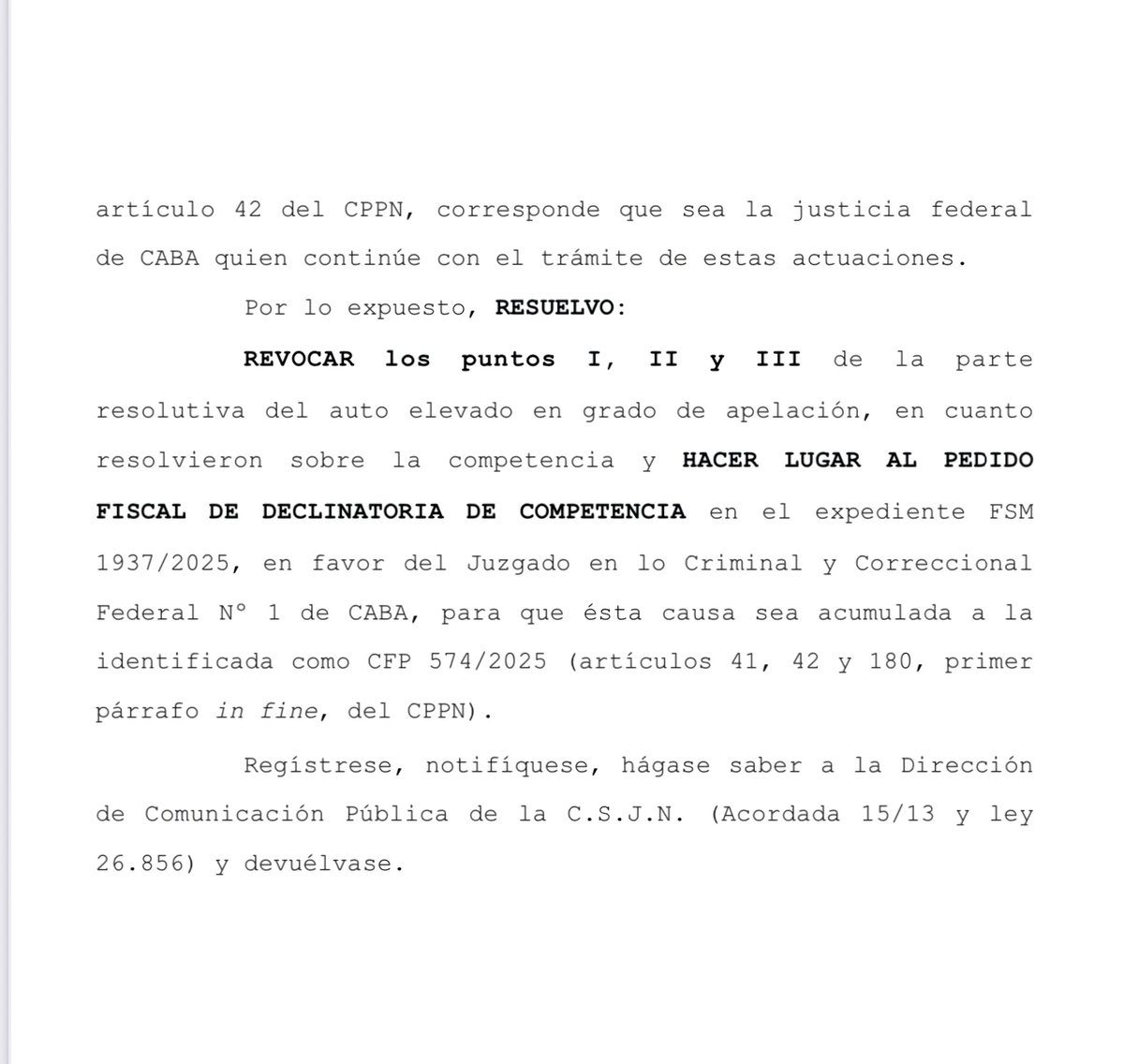 Mario_Moray's tweet image. La Cámara Federal de San Martín resolvió que el #CasoLibra que complica a #Milei debe tramitarse en #ComodoroPy. 

La resolución desplaza a la jueza Sandra Arroyo Salgado y queda en manos de María Servini y el fiscal Eduardo Taiano. El hijo de #Taiano forma parte del Gobierno.