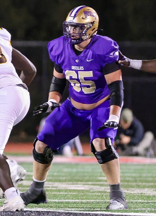 Cape Johnson <a href="/capejohnson4/">Cape Johnson</a> @ Butler JuCo <a href="/ButlerGrizzlyFB/">BUCO Football</a> picks up <a href="/StonyBrookFB/">Stony Brook Football</a> Offer