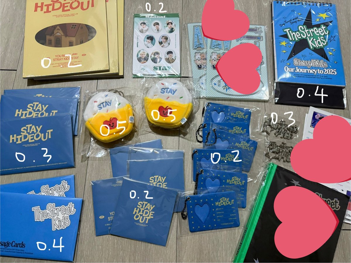 AeOob0's tweet photo. 스트레이키즈 스테이 4기 2025 시그 양도 

Stray kids skz wts bangchan leeknow changbin hyunjin han felix seungmin i.n 포토카드 앨포 포카 미공포 럭드 방찬 리노 창빈 현진 한 필릭스 승민 아이엔 산타 합 팝업 hop 합 럭드 포카 스키즈 membership stay season’s greetings 스키즈 https://t.co/2lq4mekYTa