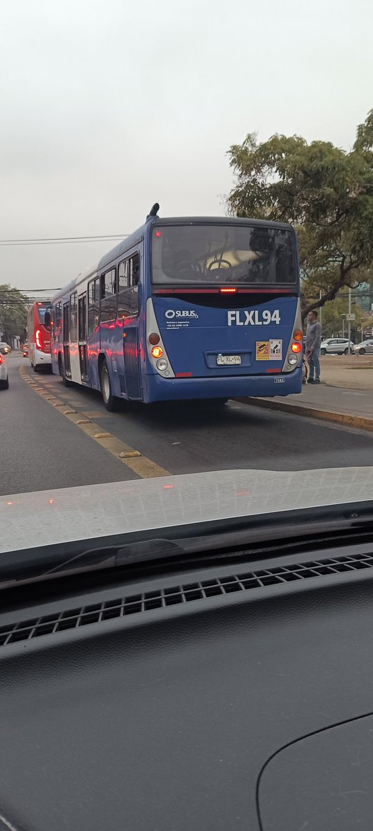 hecguerra's tweet photo. @MTTChile buen día señores así como nos exigen una revisión técnica anual, por favor hagan lo mismos con las unidades de transporte urbano, hay algunas que contaminan fuertemente https://t.co/dGeH1TdkiV