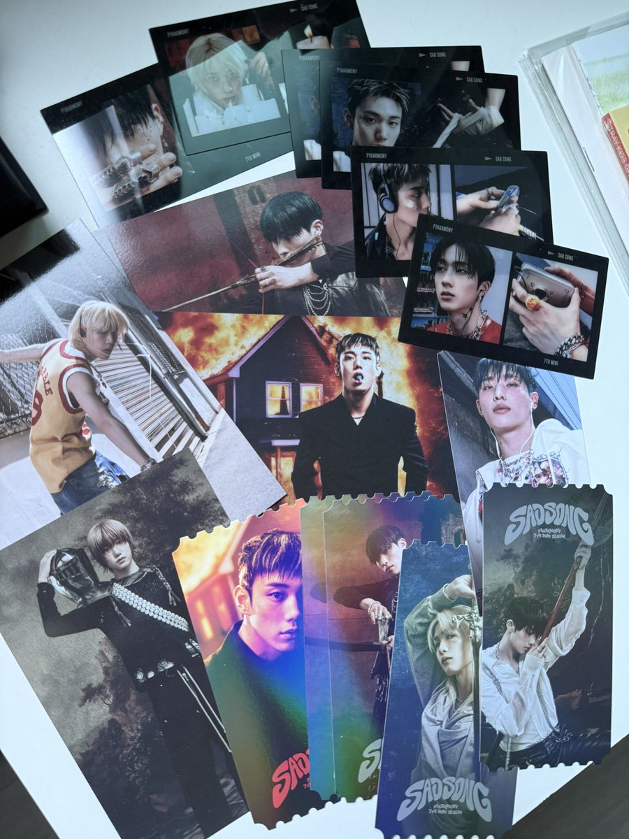 AeOob0's tweet photo. 피원하모니 새드송 포카 엽서 양도

All 0.4

P1harmony 기호 테오 지웅 인탁 소울 종섭
 sell pc 포토카드 포카 새드송 keeho theo jiung intak soul jongseob wts 앨범 sad song https://t.co/l1yNRmfqof