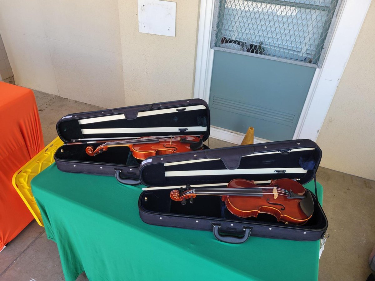 LACOtweets's tweet photo. From musical storytelling to learning composition, students at Lanai Road Elementary explored the building blocks of classical music with LACO musicians, a hands-on introduction to the magic of music-making and the creative power behind every note. https://t.co/MVBIevZiD0