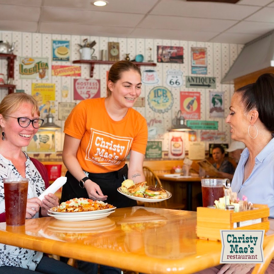 ChristyMaes's tweet photo. At Christy Mae’s, we’re always striving to serve our best! Stop by today and enjoy a great meal! View Menu: https://t.co/51RDPexoWn #Christymaes #ABQ #albuquerque #newmexico #nmlife https://t.co/r8cpQo2n1k