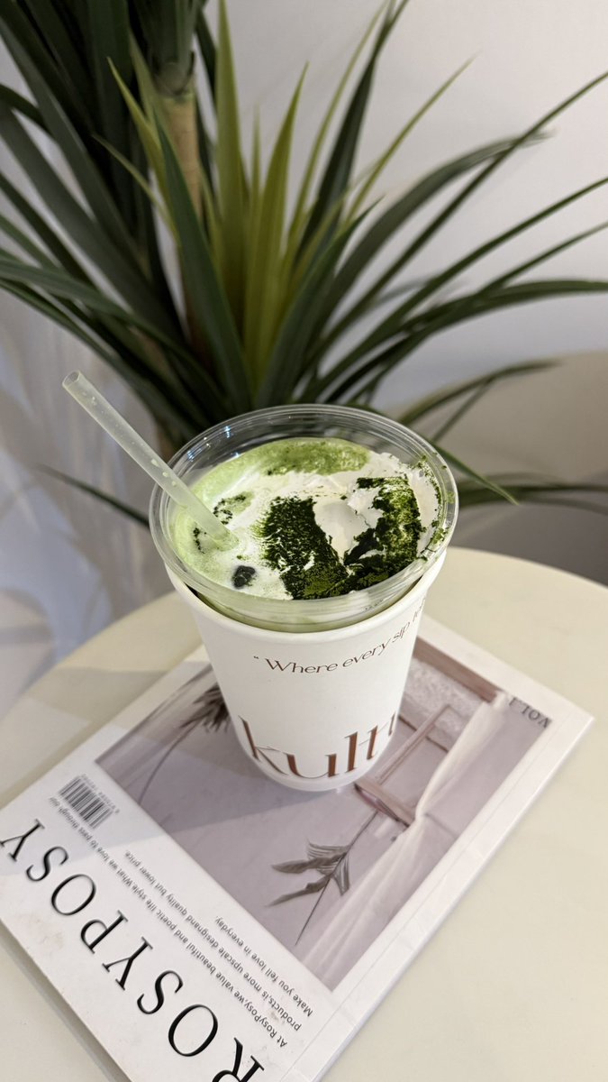 ڤانسي |مصورة يوجيسي tweet media