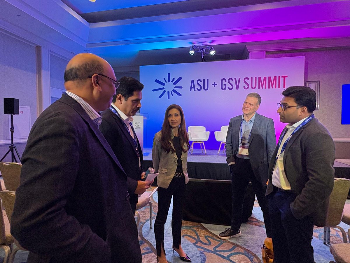 ETSInsights's tweet image. Hot takes from #ASUGSVSummit2025:
🔑 Digital credentials are the new norm
💪 Skills—durable & technical—can be assessed
🤖 AI bridges learning & real-world needs
What stood out to you?👇
#ETS #TalentManagement #AI @asugsvsummit