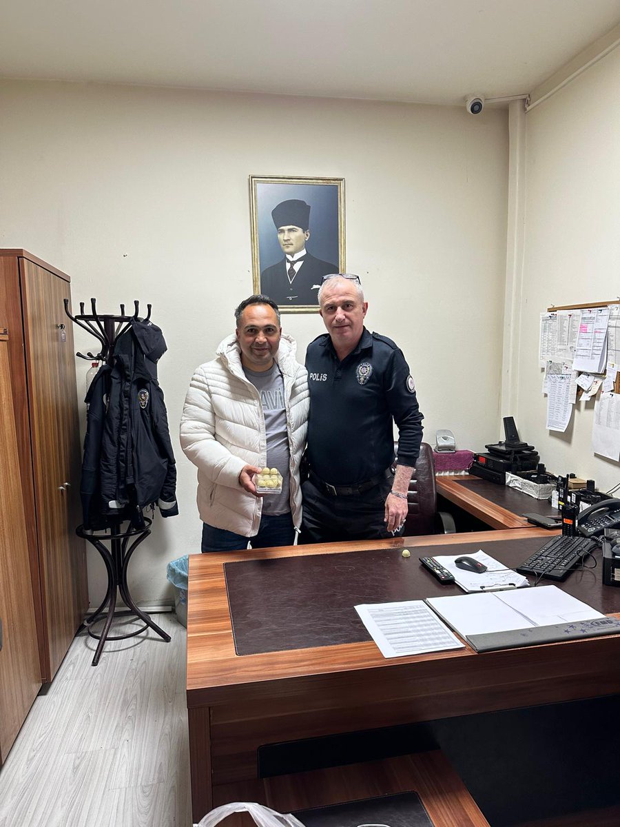 dagpinarort's tweet photo. Türk Polis Teşkilatının 180. Kuruluş Yıl Dönümü münasebeti ile okul müdürümüz Coşkun Yardımcıel okulumuz adına ziyaretler gerçekleştirdi. 🚓👮‍♀️🚔👮‍♂️🚔
@ziyapolat73
@KarsValiligi 
@karsmem 
@digorkaymakamlk
@digormem https://t.co/3JhrkeSE58