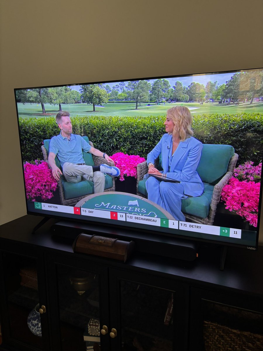 medfred3's tweet photo. byron at the masters he knows ball https://t.co/8MRM4h0gPf