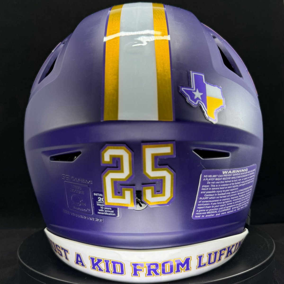 Spring football is right around the corner and we have our parent meeting on Monday at 6pm in the auditorium! #LufkinU