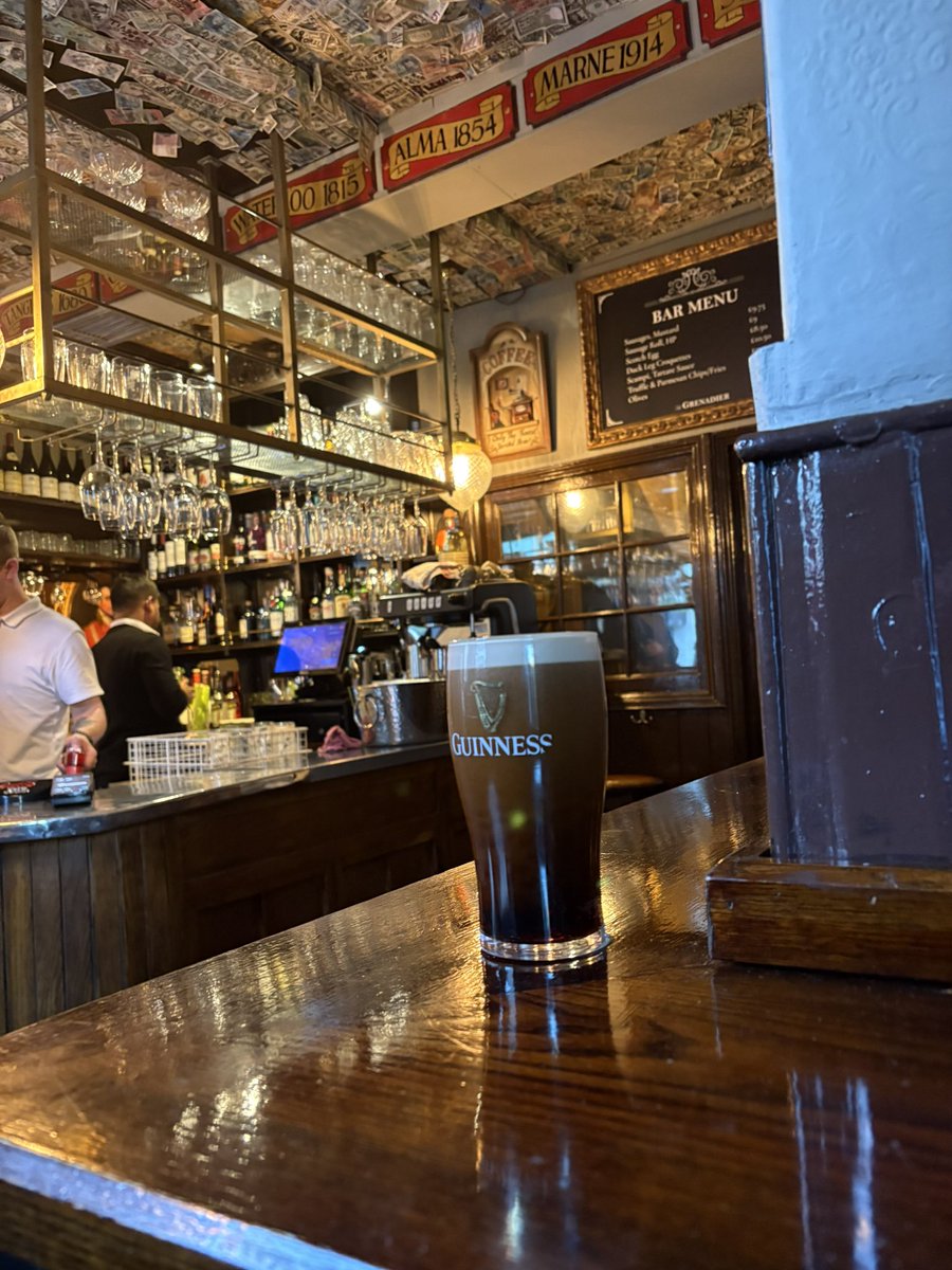 Pints on the Tube tweet media