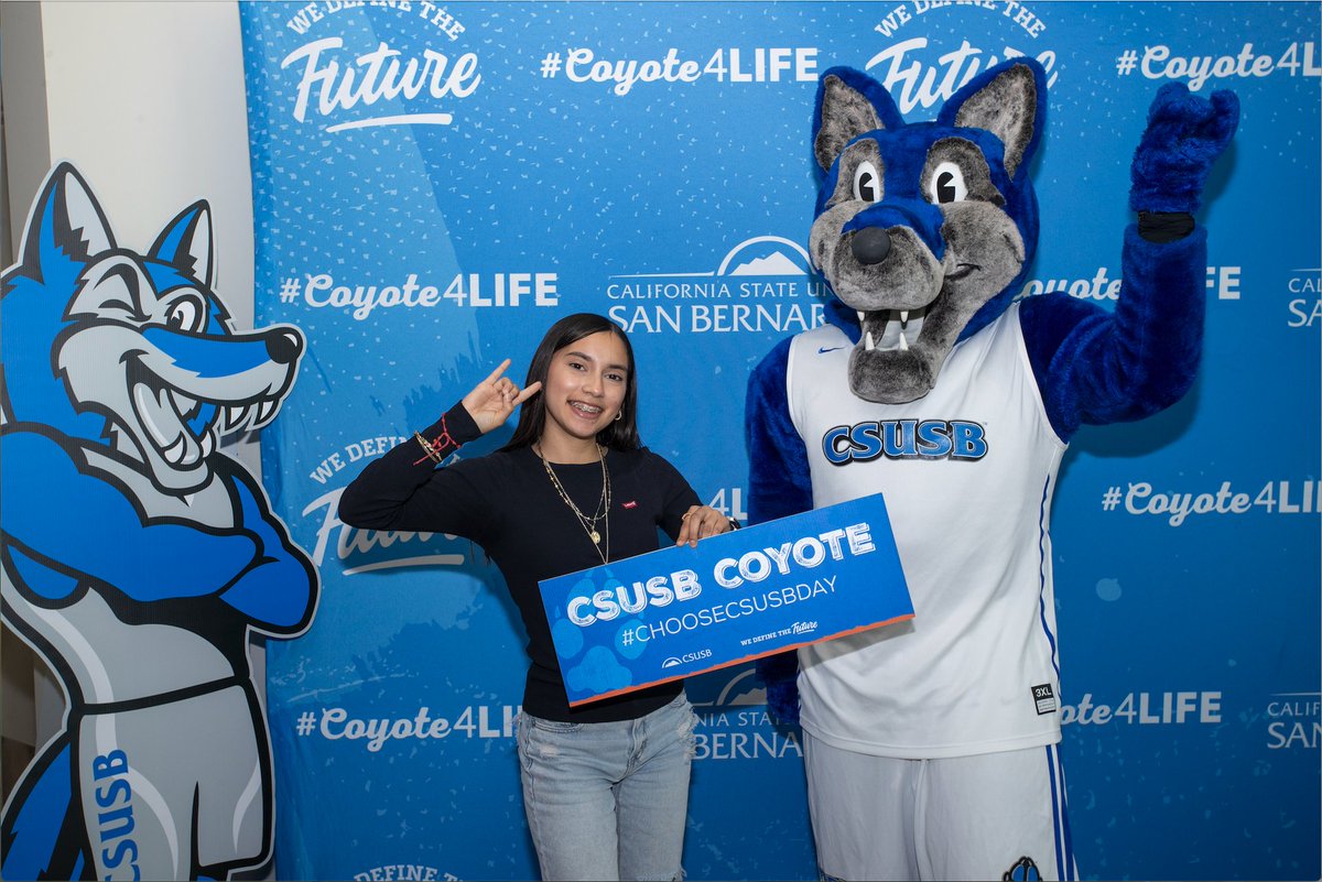 CSUSBAdmissions's tweet image. Over 150 attendees joined us for #ChooseCSUSB Day at the Palm Desert Campus on March 29! 💙🎓 Many students officially committed to becoming Coyotes this fall 🐺

Big thanks to everyone who made it unforgettable!

🔗 Learn more: csusb.edu/inside/article…