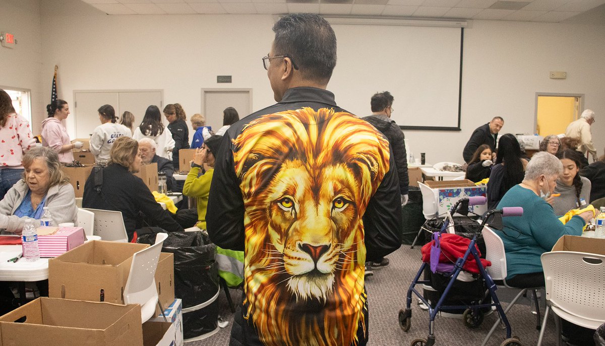 SJSUalumni's tweet photo. An inspiring story of Leos, Spartans and community members uniting to give the gift of sight! 👓 Join us at the Vista Center, Saturday, May 17th from 9 a.m. - 2 p.m. to volunteer and aid a goal 5 years in the making, the 1,000,000th pair of glasses! 💙💛

https://t.co/xSeWf7GwJs https://t.co/XJYv4ncCRM