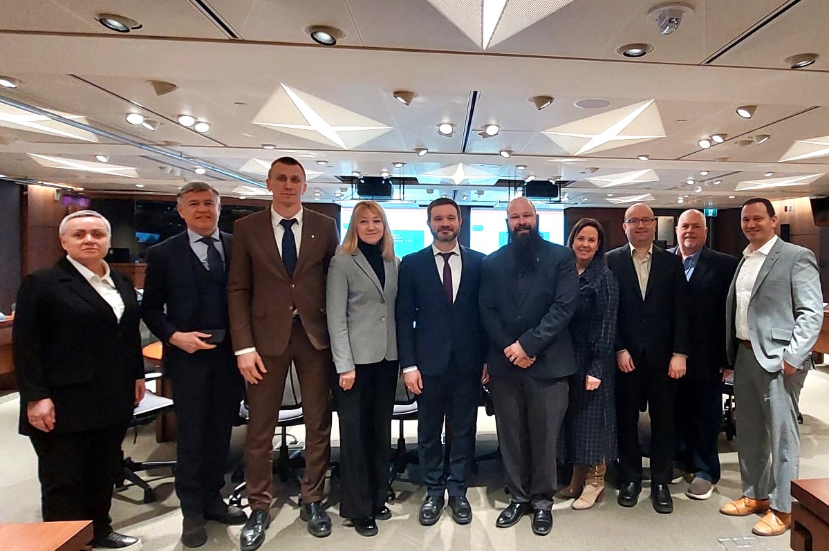 As the Parliament of🇺🇦 operates under wartime conditions, business continuity plans and their implementation are critical.

Our Ukrainian delegation exchanged experiences with colleagues from the 🇨🇦 Parliament on issues like infrastructure, staffing, and emergency procedures.