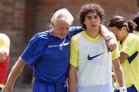 Guillermo Ochoa tweet media