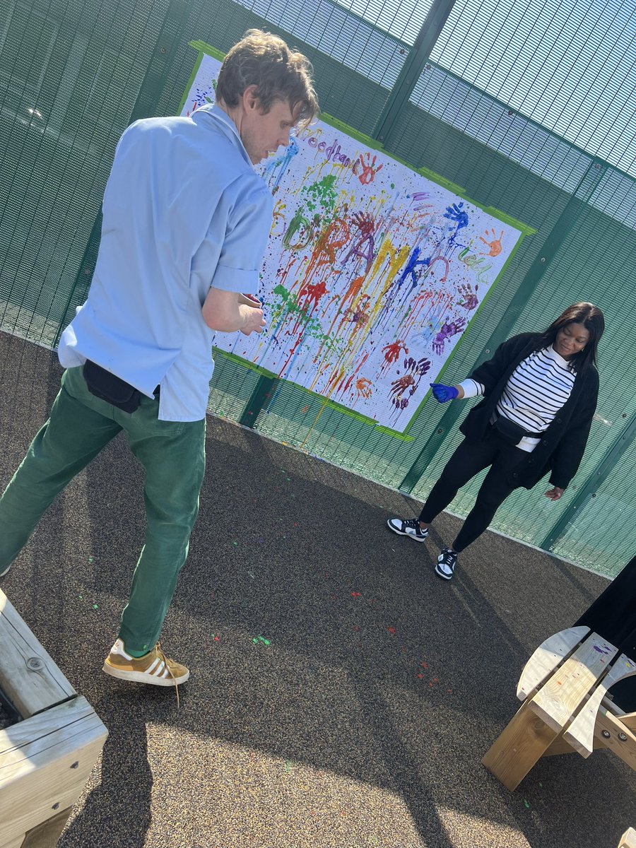 What a beautiful day at work! We started with a wellbeing Costa treat for staff, enjoyed a coffee morning and cake with patients, and ended with protected time art splatter activity in the garden. 🌈🌞🕶️