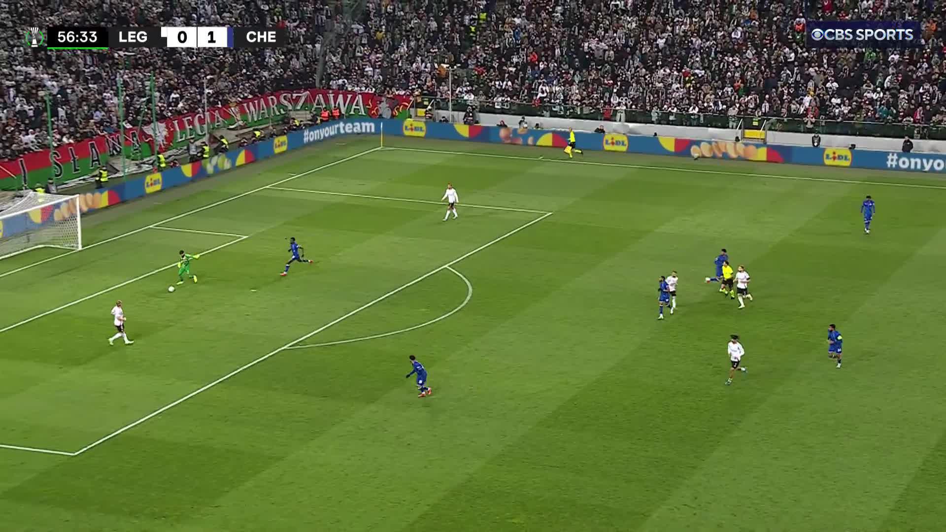 Jadon Sancho sets it up, Noni Madueke finishes it off 💥