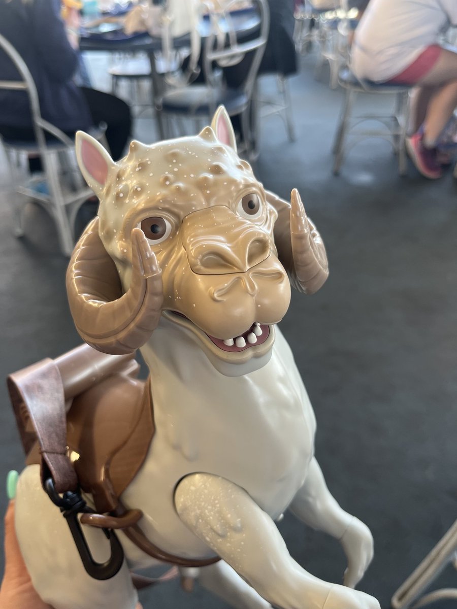 RobSWhiteside's tweet image. My latest adoption... can't wait to get him home! #tauntaun #disneyland #popcornbucket #StarWars