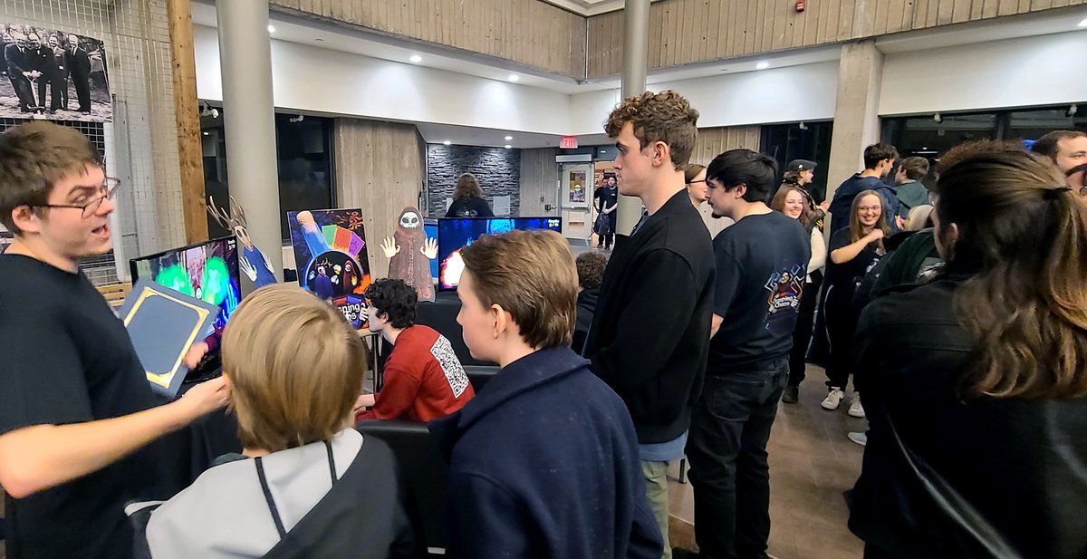 NCgameDev's tweet photo. Everyone down in Niagara is excited and ready to go to @LevelUpTO this Saturday! Should be a great day celebrating games at Westin Harbour Castle Convention Center, doors are open to the public from 2-7, come out and join us!π#LevelUpTO #myNCstory https://t.co/qNaCbIGOsu