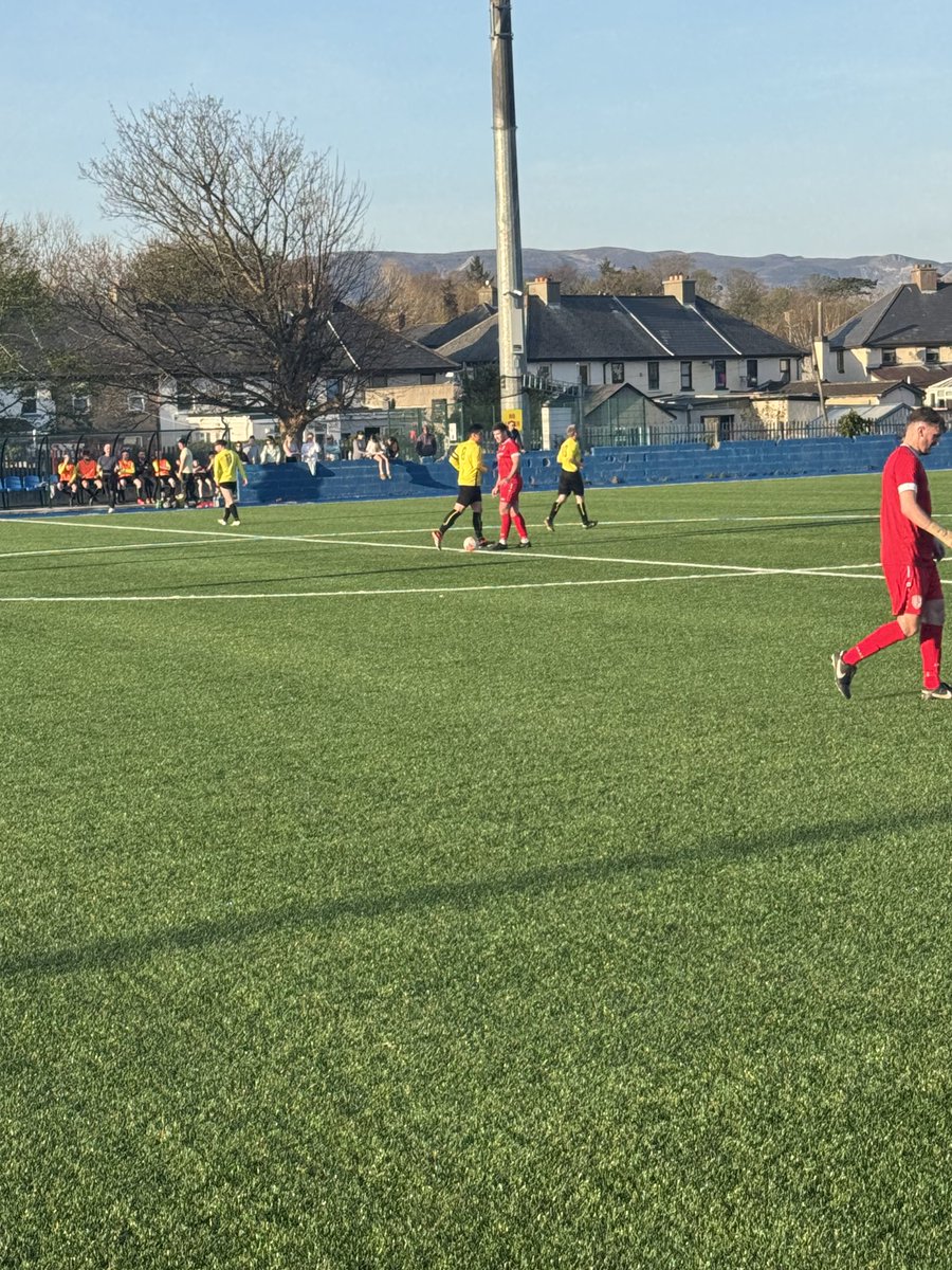 Aughanagh lead 1-0 . Hailstones