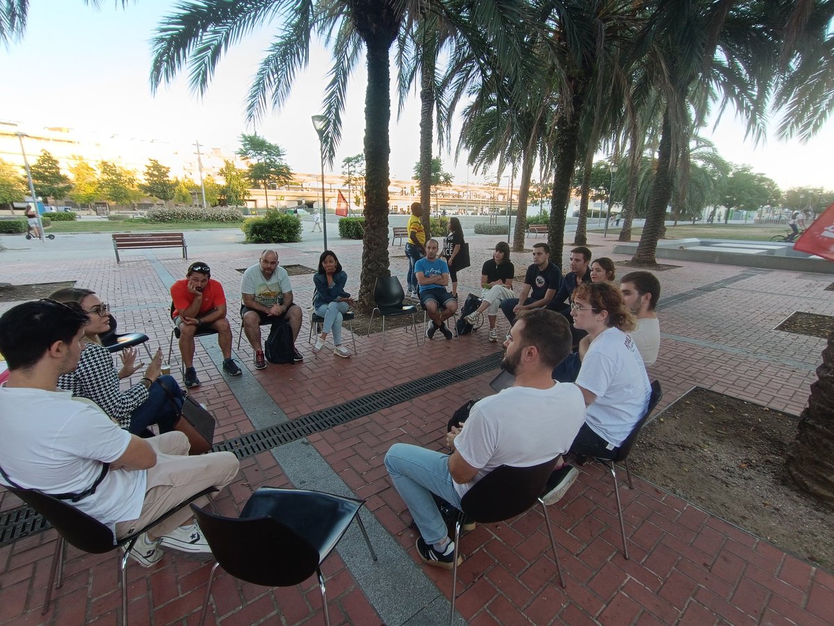 Ha sigut un privilegi haber treballat amb la primera secretaria general del moviment obrer de Catalunya de la historia. Dos anys d'aprenentatge, del meu comité d'empresa a <a href="/JovesCCOO/">Acció Jove - Joves CCOO Catalunya</a> que vas impulsar i en el que sempre vas creure.

Seguim ✊

<a href="/ccoogirona/">ccoogirona</a>