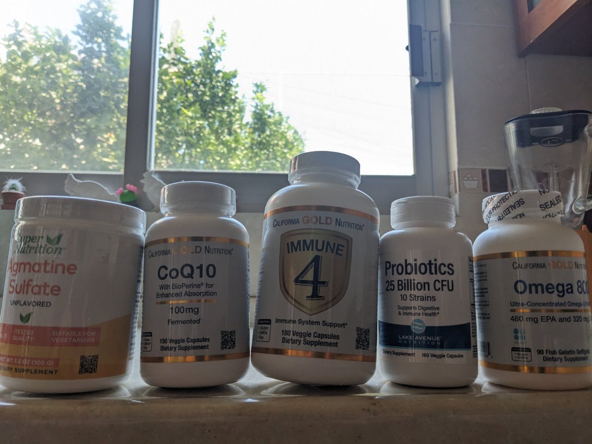 Androk3r's tweet photo. @iHerb hi, i bought some of your own brands supplements and they came"puffed", you sent me a replace and they came puffed again. Can you please tell me if there safe to eat and why did they came like that please? https://t.co/Rpxvmv0UdW