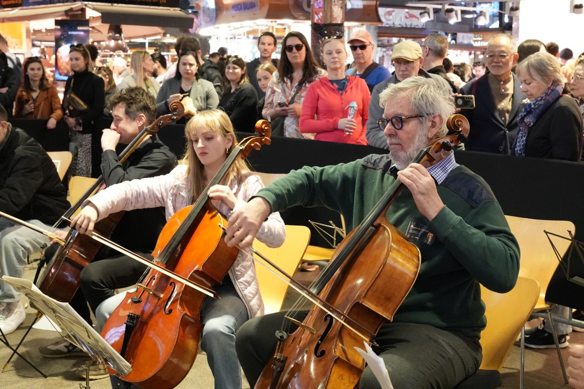 Bach in the Subways (@bachinthesubway) on Twitter photo #BachinBarcelona at <a href="/BoqueriaLa/">La Boqueria Mercado Gourmet</a> featuring students from Cello.cat (directed by Anna Mora), musicians from <a href="/Liceu_cat/">Gran Teatre del Liceu</a> and 1 musician from <a href="/OrquestraOBC/">Orquestra OBC</a> and one student from <a href="/esmuccat/">ESMUC</a>. #BachinBarcelona at <a href="/BoqueriaLa/">La Boqueria Mercado Gourmet</a> featuring students from Cello.cat (directed by Anna Mora), musicians from <a href="/Liceu_cat/">Gran Teatre del Liceu</a> and 1 musician from <a href="/OrquestraOBC/">Orquestra OBC</a> and one student from <a href="/esmuccat/">ESMUC</a>.