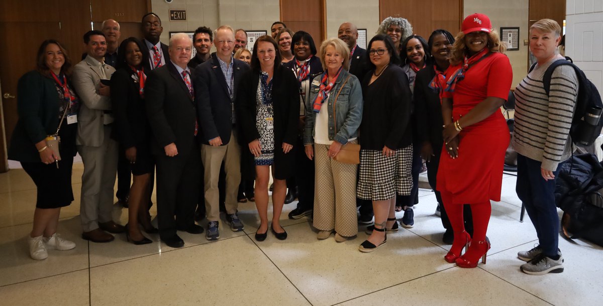 GSORealtors's tweet photo. Yesterday was all about two things: real estate and legislature!🏡🏛

Several GRRA members spent the day in Raleigh for NC REALTORS® Legislative Day, which capped off the annual NCR Legislative Meetings!📅

#ncrealtorslegislativeday #ncrealtors #GRRA #greensboroncrealtors https://t.co/XLgZbTePwj
