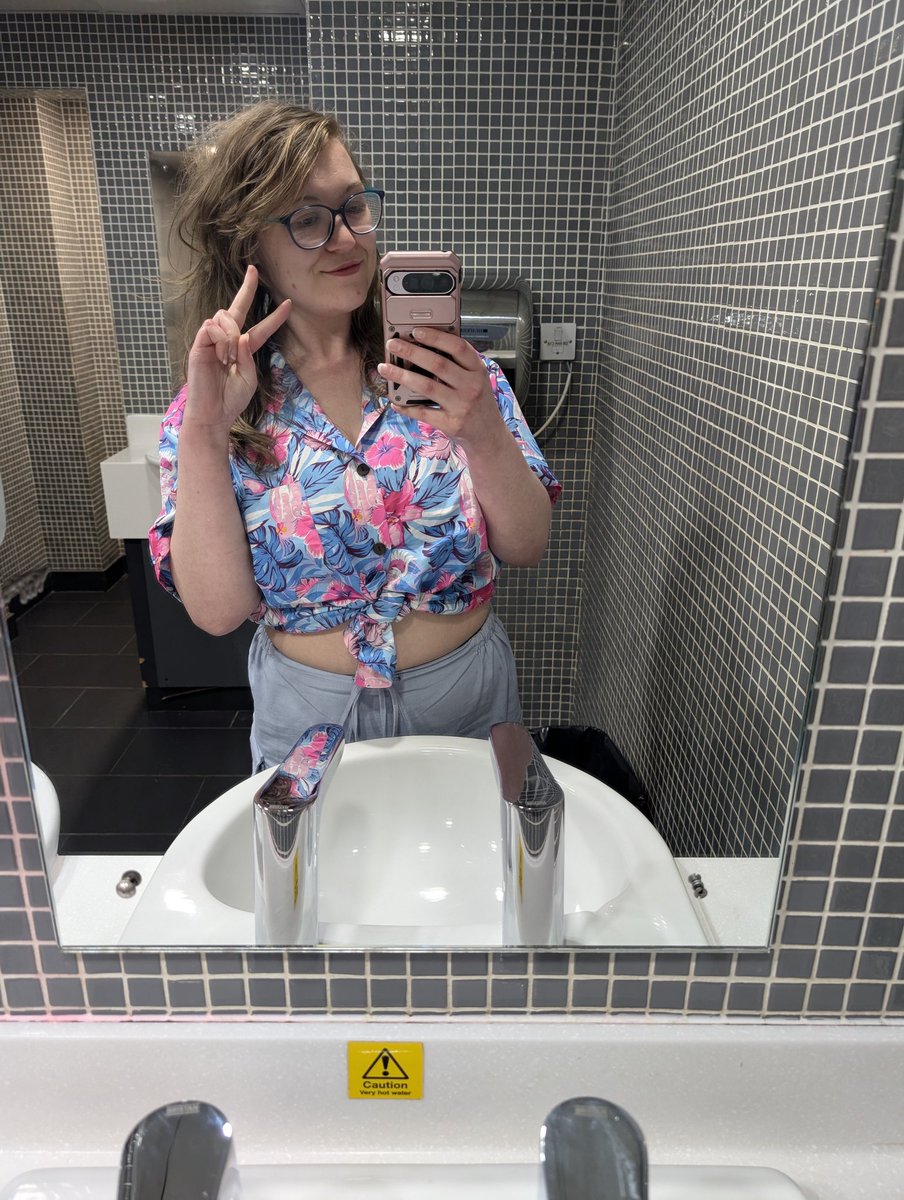 Penny Banks tweet media