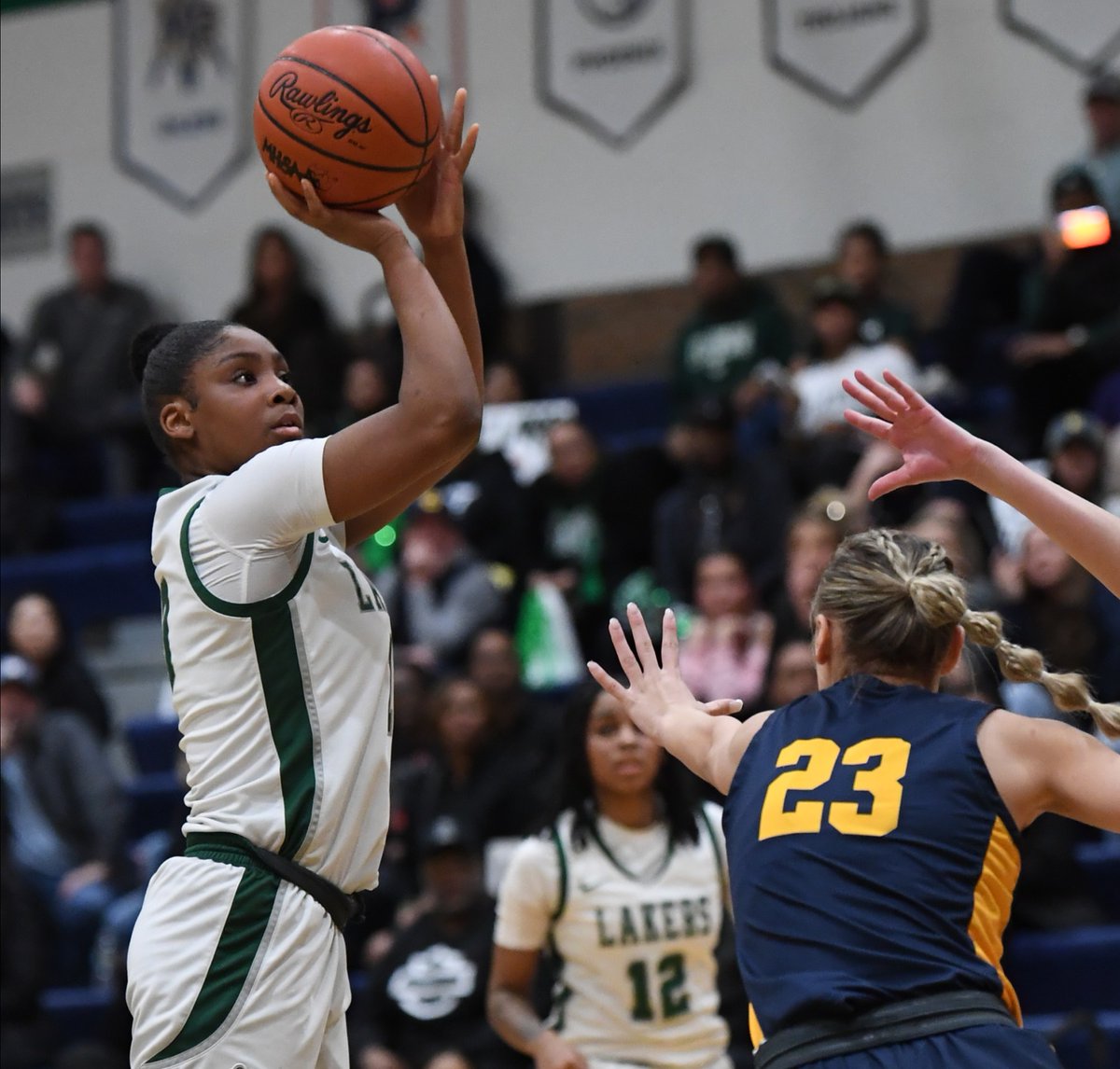 GIRLS BASKETBALL: The Michigan Sports Writers Division 1 All-State team unveiled &gt;&gt; bit.ly/3RJnwS5

Four Oakland County players (and one coach) honored this season.