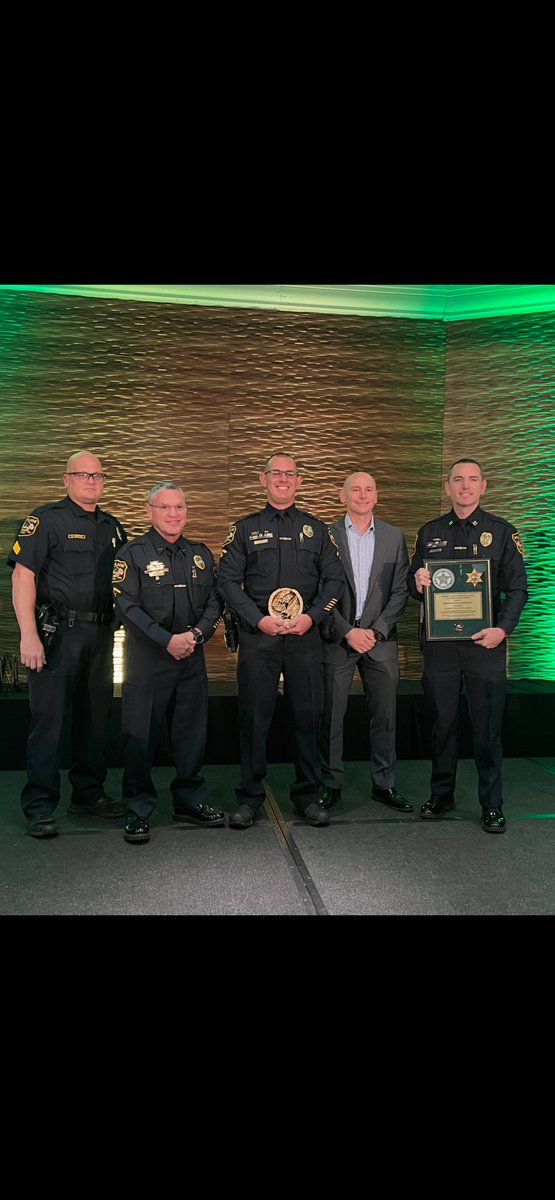MiramarPD's tweet photo. Proud moment for @MiramarPD!
K9 Officer Xavier Osorio was honored with a Valor Award from the Broward Sheriff’s Advisory Council for his heroic actions.

Thank you, Officer Osorio, for your courage and commitment to keeping Miramar safe.

#ValorAwards #MiramarPD #K9Unit #HeroicService #PublicSafety #MiramarProud