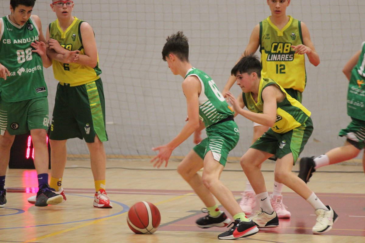 FABJaen's tweet photo. J1 de la 🏆 #FaseFinalIMJaén2025

📆1️⃣0️⃣ de abril⛹️‍♀️
⏳3º Periodo
🏀Medyclinic Ska Logistic @CBAndujar 5⃣9⃣🆚4⃣2⃣The Cultural English Centre @CABLinares
  
🏟️ Pabellón Municipal
📍@aytoandujar

#BaloncestoAndalucía
#SomosElSur https://t.co/AaTQGlJo1V
