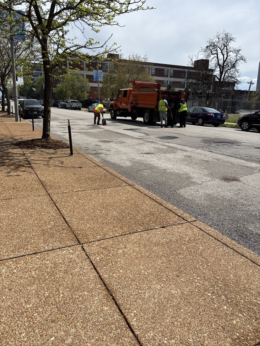 SLUnatics tweet media