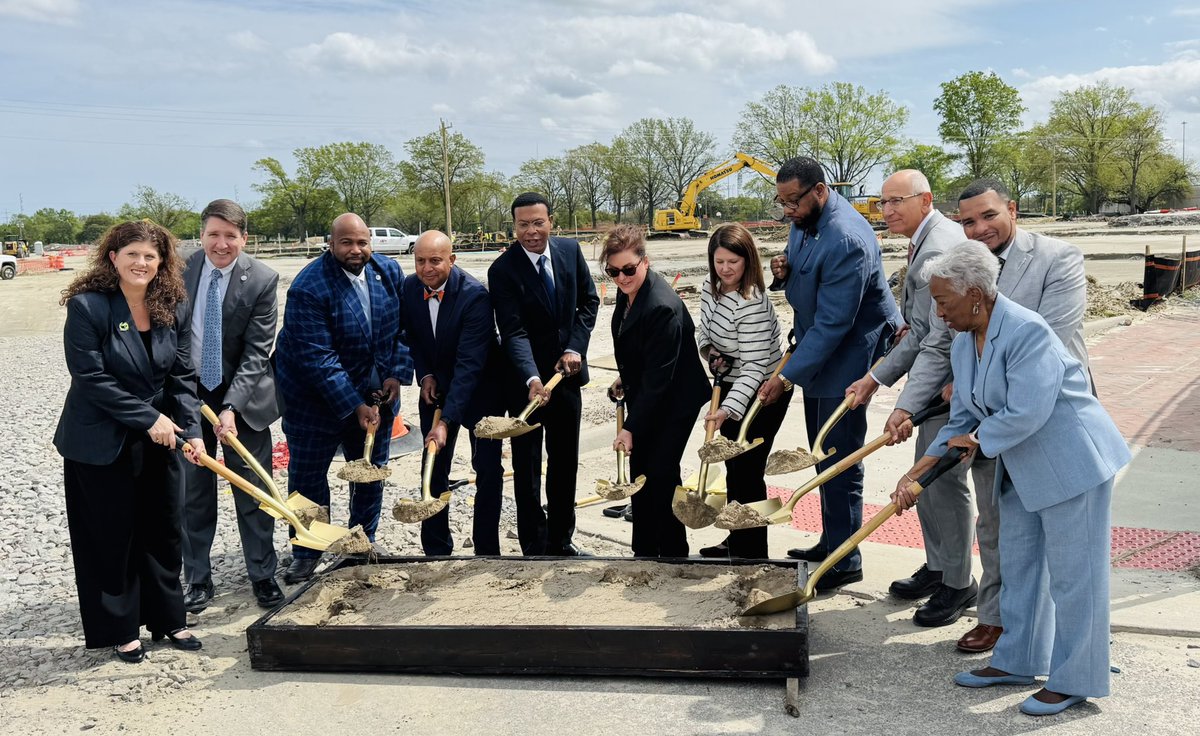 Kenneth Alexander tweet media