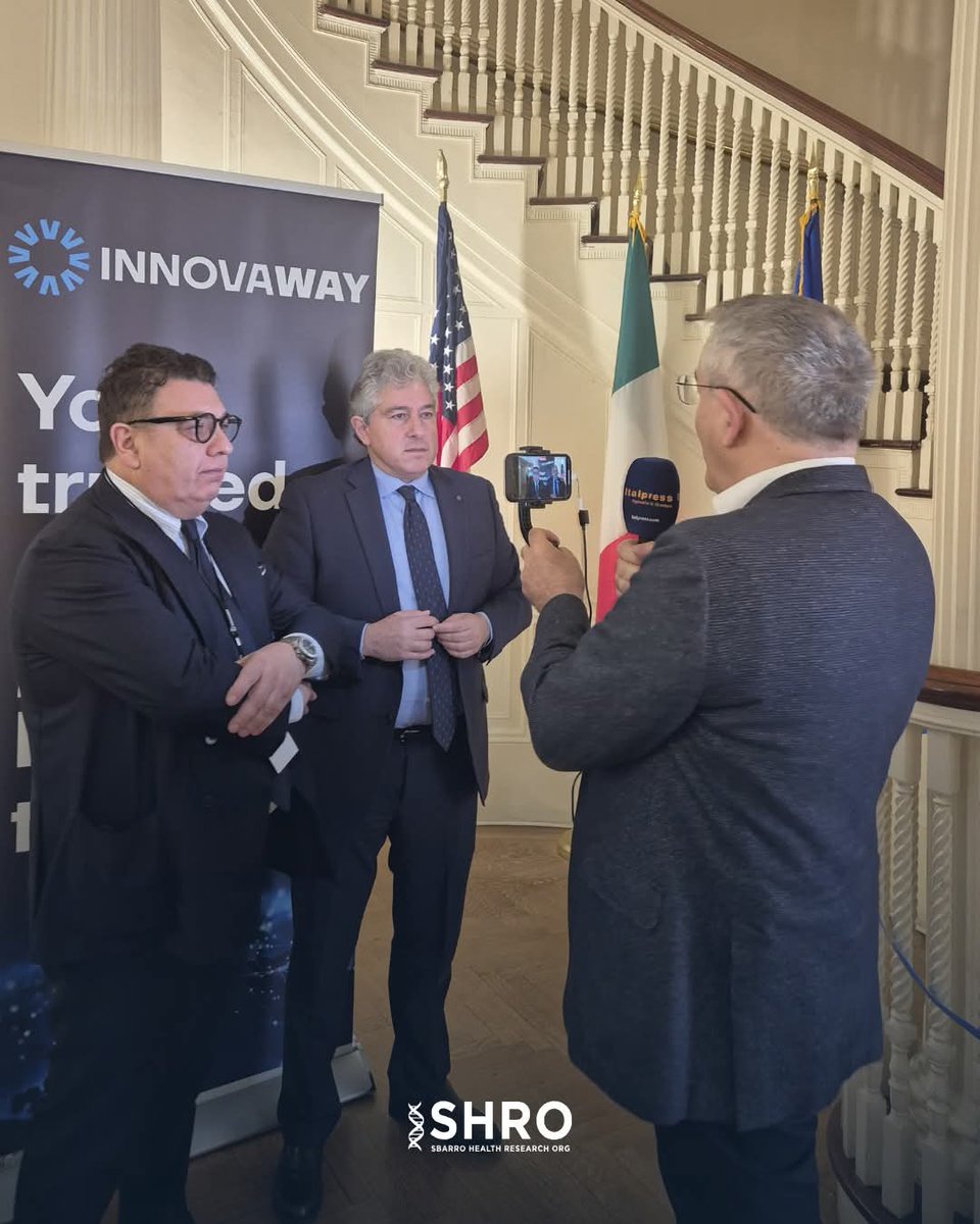 Our team of researchers and scientists captivated #NewYork with expertise and dedication, illustrating to the audience the perspectives and caution to be used with #AI in #medicine.

🙏🏻 Thanks to everyone for the great welcome, especially <a href="/InnovawaySpA/">Innovaway S.p.A.</a> CEO Antonio Giacomini.