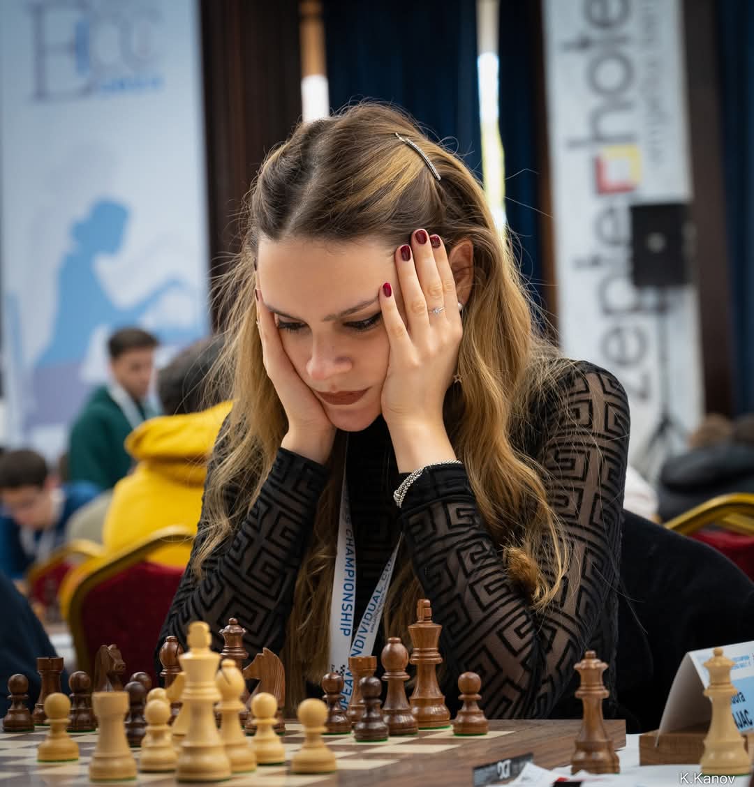 PetyaSarbinova's tweet photo. Congratulations to IM Teodora Injac on winning the European Women's Championship with a round to spare after an incredible 9 wins in a row!!! 
@OnTheQueenside
@ECUonline
📷 Krassimir Kanov https://t.co/paiHapm2zQ