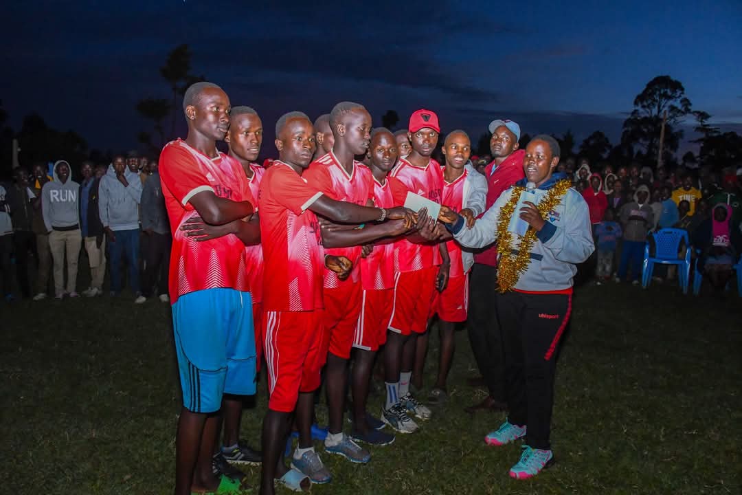 Muge_Cynthia's tweet photo. To crown the day, the awarding went down at Manman grounds!
Congratulations to the teams from Kemeloi/Maraba ward proceeding to the next level.
Aldai Constituency.
#BOSOSUPERCUP
#CheptiKonyool
#MonetizingTalent https://t.co/MTluj3NNov