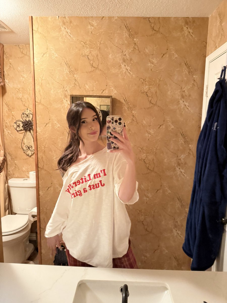 dumbgrlkate's tweet photo. :) https://t.co/JFRbenWbP5