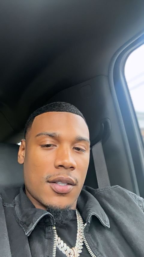 gernee1998's tweet photo. "Girl you know I'm the 1 you ain't messing with no ___🥷🏽"
I love these lyrics. I love your big energy, big prescence, and how you always apply the pressure. Locr youe confidence, strength, and boldness. #KingTalk‼️🗣
That Armoney Swag no one can duplicate it or replace it‼️💯 https://t.co/5Fg3LKetSH