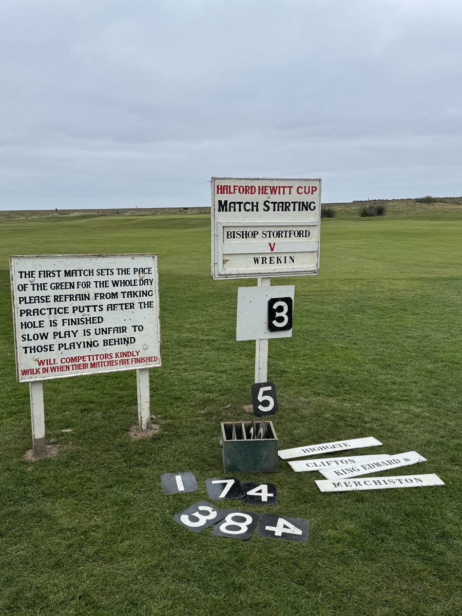 Jammo444's tweet photo. It’s that time of year again. There really is something special about the ⁦@Halford_Hewitt1⁩ ⁦@OldWrekinians⁩ cin-cin! ⛳️🍷🍷 https://t.co/yiUAqxsIWO