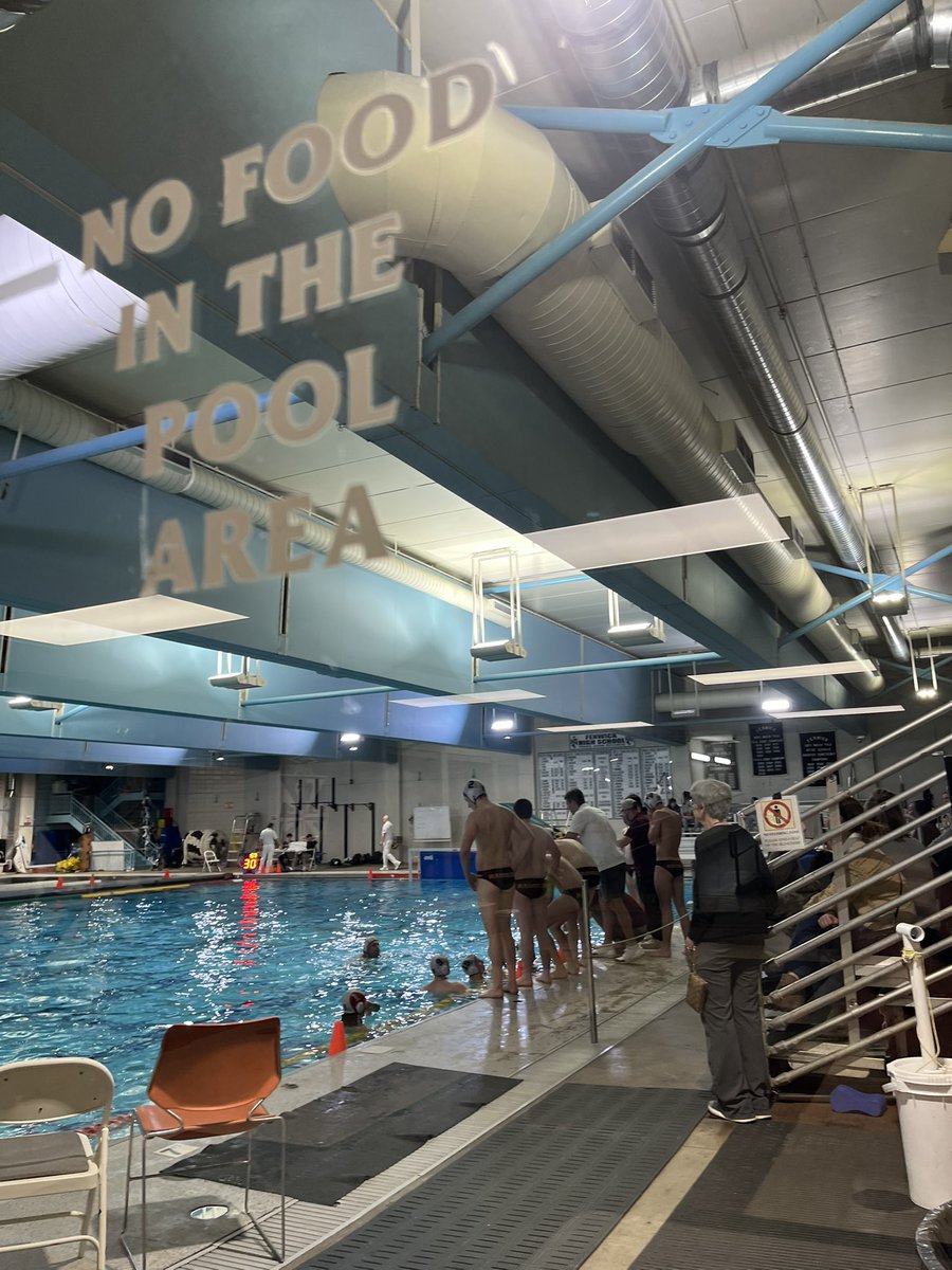 Tough loss against Fenwick. Lessons learned, eyes forward. Back to work.
#RamblersRise #GrowthMindset #OutsideLookingIn 🚪👀