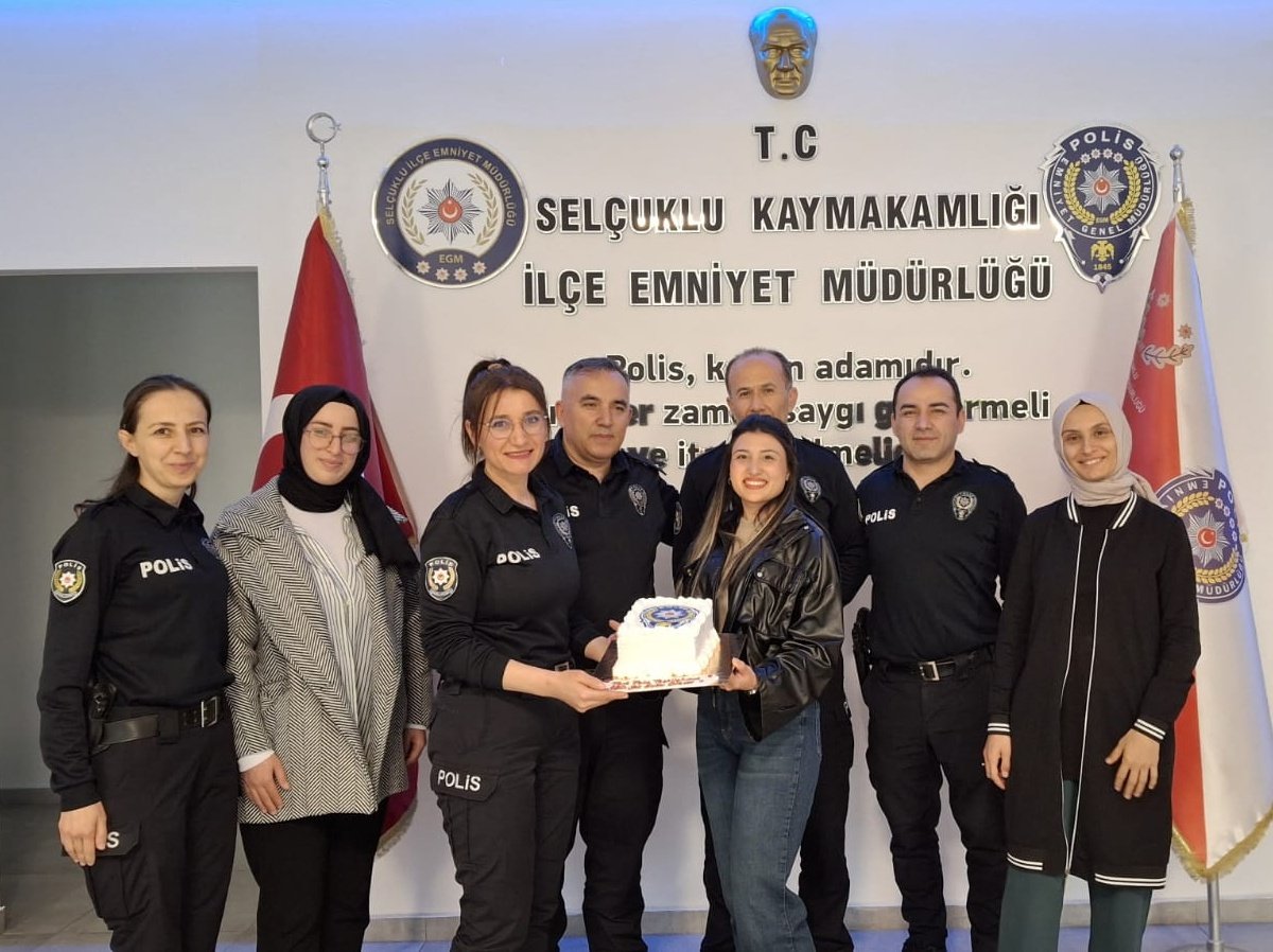 KonyaKYGM's tweet photo. 📍Akören Yurdu 
📍Ereğli Yurdu
📍Melike Cihan Yurdu 
📍Çumra Yurdu 

Türk Polis Teşkilatımızın 180. kuruluş yıl dönümünü kutluyoruz. Vatanımızın huzur ve güvenliği için fedakârca görev yapan tüm polislerimize minnettarız. 👮👮‍♀️🇹🇷
@OA_BAK @gencliksporbak https://t.co/xKQvvdVOT7