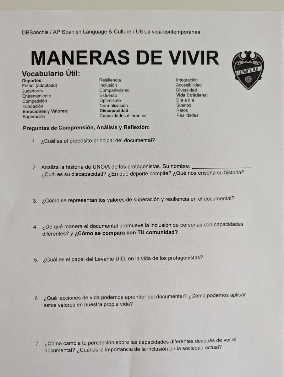 Hoy en mi clase de español avanzado hemos visto el documental "Maneras de vivir" de <a href="/LUDfundacion/">Fundación Levante UD</a>. Mis estudiantes reflexionaron y realizarán una comparación cultural sobre el rol del deporte en la vida y la importancia del deporte adaptado en sus comunidades. <a href="/RafaGrilles/">Rafa Grilles</a>