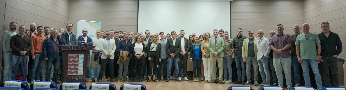Pascual_SH's tweet photo. Interviniendo en la II Asamblea Nacional del Coeficiente Reductor de Jubilación de los trabajadores de la Industria Química y del Refino, organizada por @STR_Sindicato en la ciudad de #Cartagena 🇪🇸🛢️⚗️

#CoeficienteReductorSTR