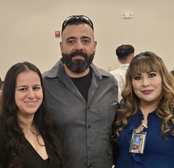 Bridgett Valenzuela (@bridge_bridgett) on Twitter photo 🌟SISD Pebble Hills High School🌟~ Congratulations to our Mr. & Mrs. Gabriel Vidales for being “Awarded the Campus Volunteers of the Year”‼️👩🏻🧔🏻 for dedicating over 1,000 hours ✨💛🎼📚🎼💛✨#TeamSISD #SISD_ParentVolunteerOfTheYear2025 <a href="/jzamora_PHHS/">Jackie Zamora</a> <a href="/PHills_HS/">Pebble Hills High School</a> 🌟SISD Pebble Hills High School🌟~ Congratulations to our Mr. & Mrs. Gabriel Vidales for being “Awarded the Campus Volunteers of the Year”‼️👩🏻🧔🏻 for dedicating over 1,000 hours ✨💛🎼📚🎼💛✨#TeamSISD #SISD_ParentVolunteerOfTheYear2025 <a href="/jzamora_PHHS/">Jackie Zamora</a> <a href="/PHills_HS/">Pebble Hills High School</a>